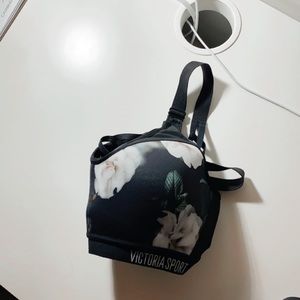 ❤️4/$25 victoria sports bra❤️